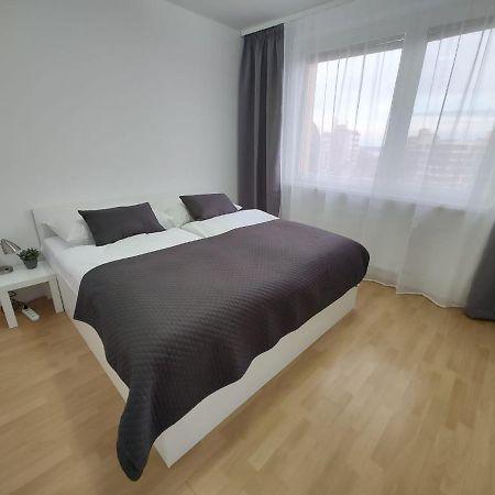 Marilyn Prijemny 3 Izbovy Byt V Raci Raca Esterno foto